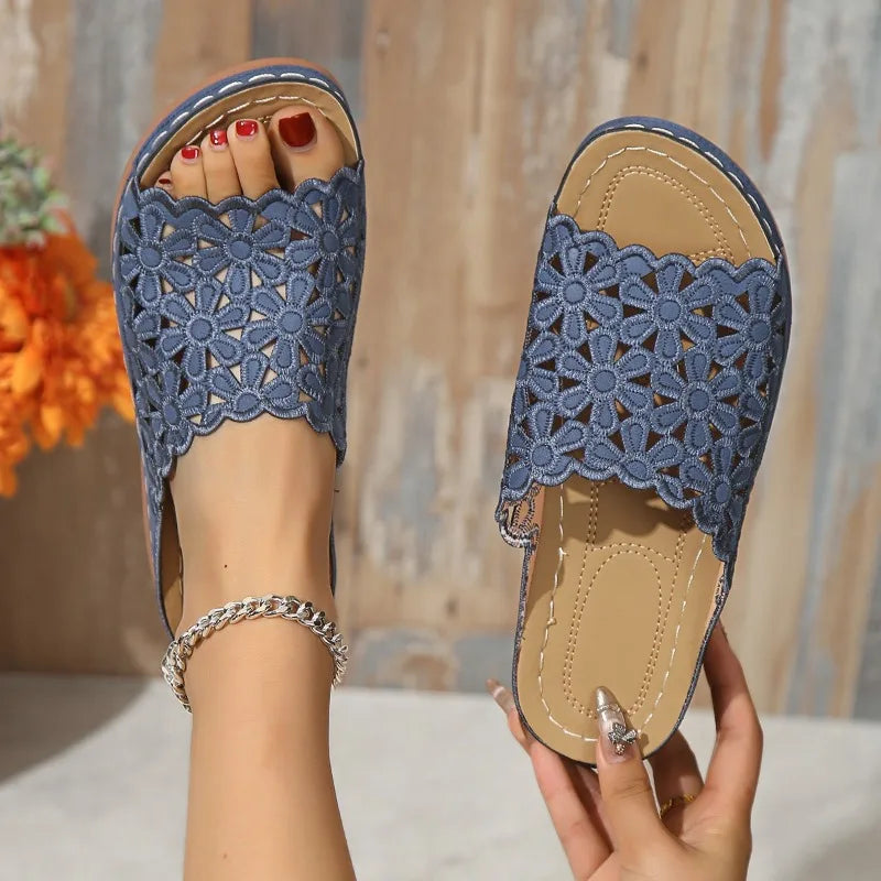 Summer Women's Slippers Casual Flower Hollow Wedge Beach Shoes Outdoor Fashion Comfortable Non-slip Sandals Plus Size 43